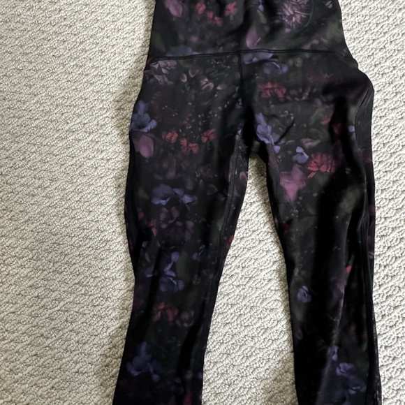 Lululemon Lot - Train Times Crop 17” - 3 pairs - Picture 5 of 8